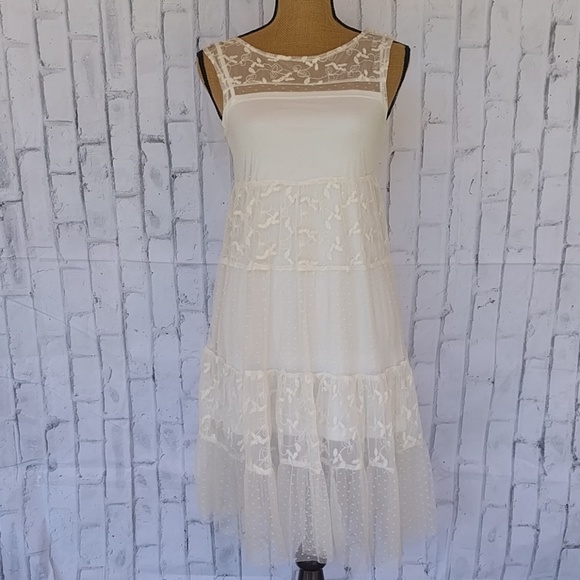 Zara Dresses & Skirts - Zara Trafaluc Embroidered Lace Dress Sz S